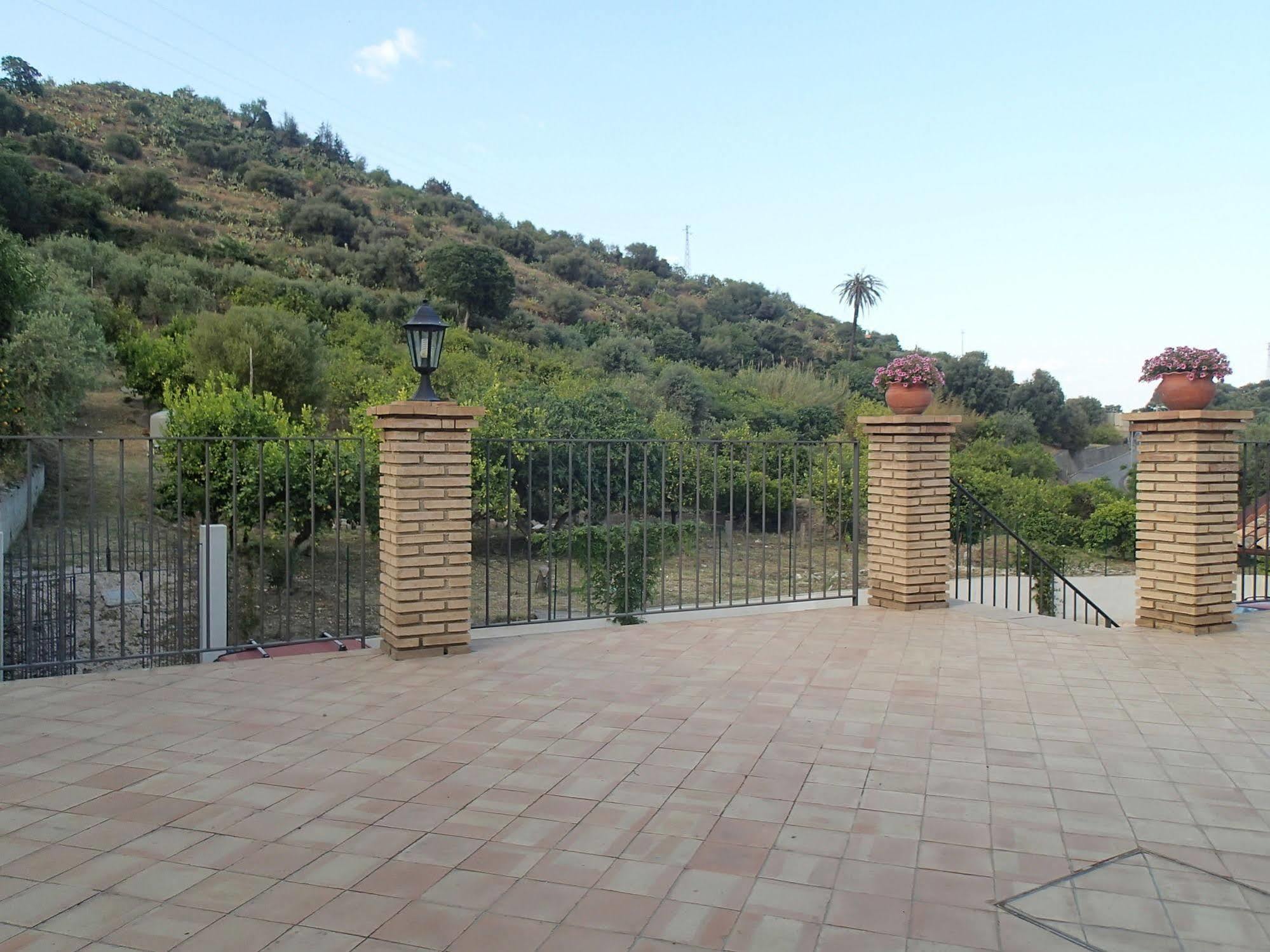 Patitiri Konuk evi Santa Teresa Di Riva Dış mekan fotoğraf
